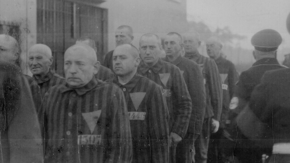 Skoro stoletý bývalý strážný ze Sachsenhausenu stane u soudu. Před tribunálem pro mladistvé