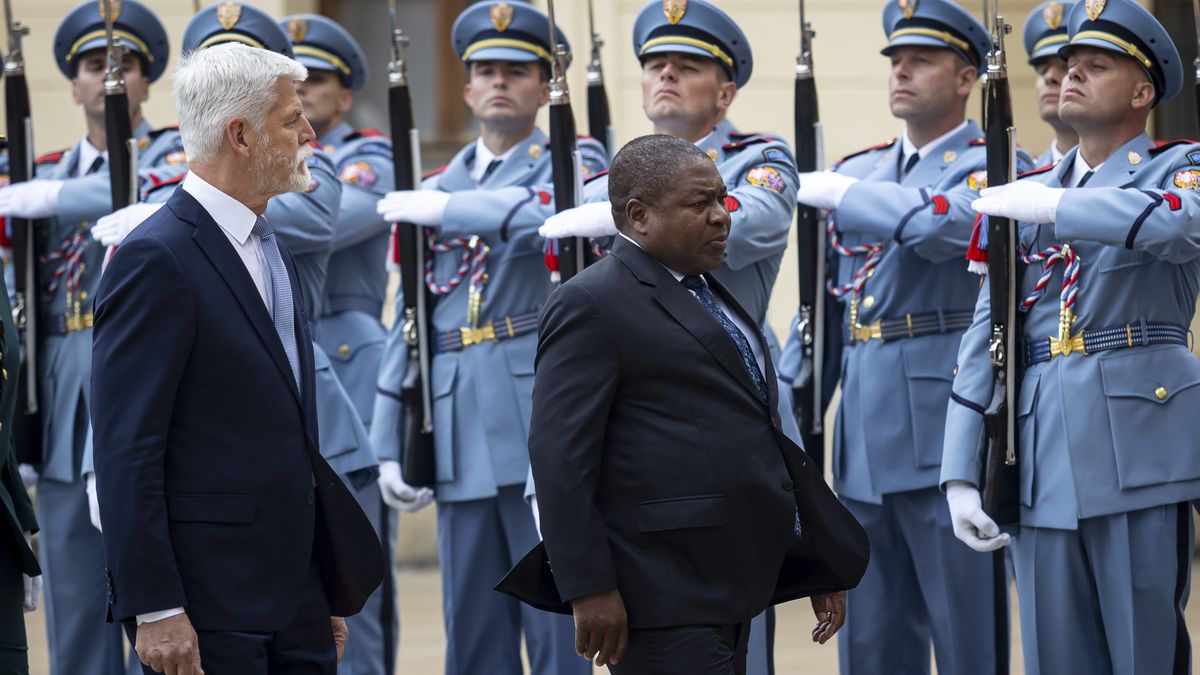 Pavel jednal na Hradě s prezidentem Mosambiku