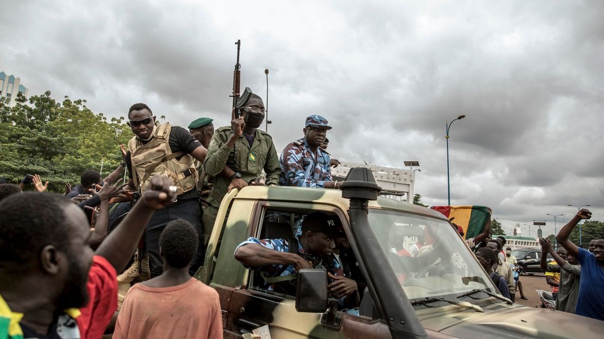 Wagnerovci bezpečnost Mali nezajistili. Islamisté při útoku zabili 64 lidí