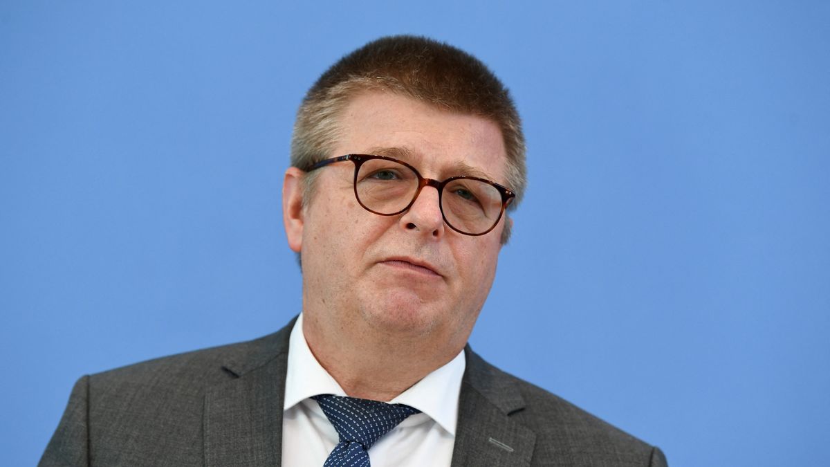 Německá vnitřní rozvědka zvýšila varování před terorem. Ohroženi hlavně Židé