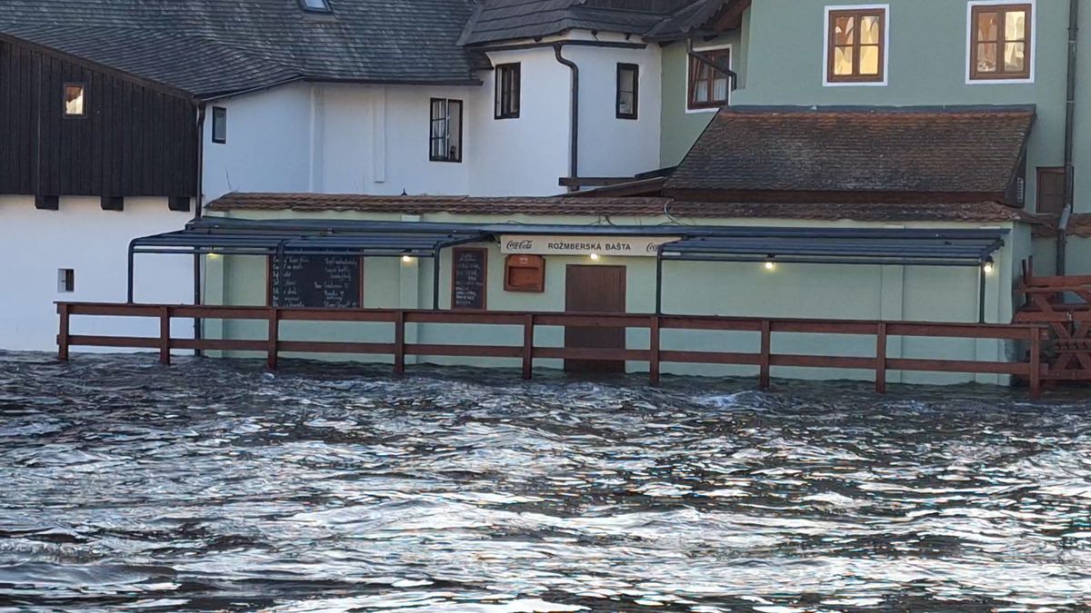 V Českém Krumlově je nejvyšší povodňový stupeň Vltavy