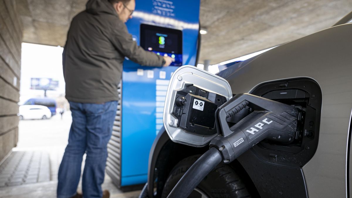 Drahé opravy elektromobilů? Rozdíl oproti konvenčním autům se zmenšuje