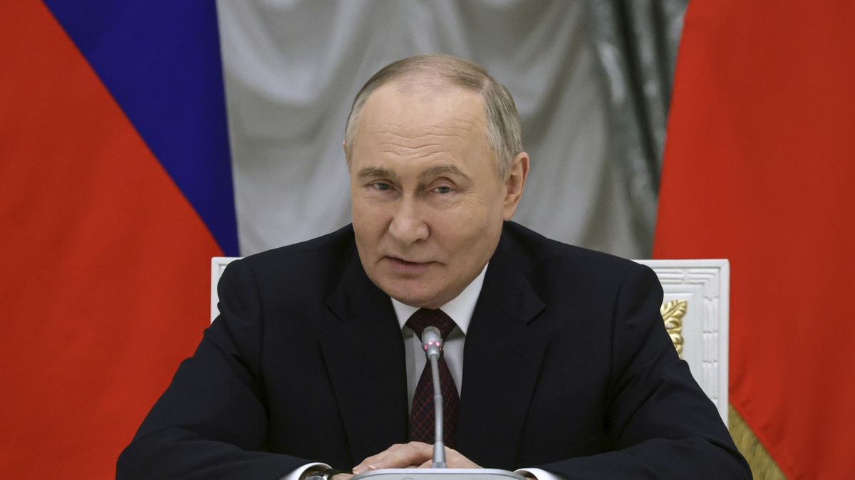 Rošáda v Rusku pokračuje. Putin jmenoval nové ministry a gubernátory