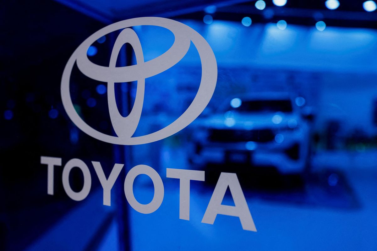 Japonsko vyšetřuje automobilky, centrálu Toyoty navštíví inspekce