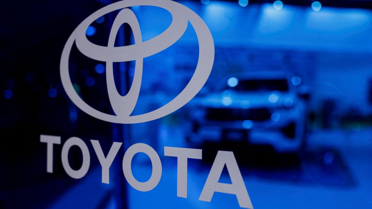 Japonsko vyšetřuje automobilky, centrálu Toyoty navštíví inspekce