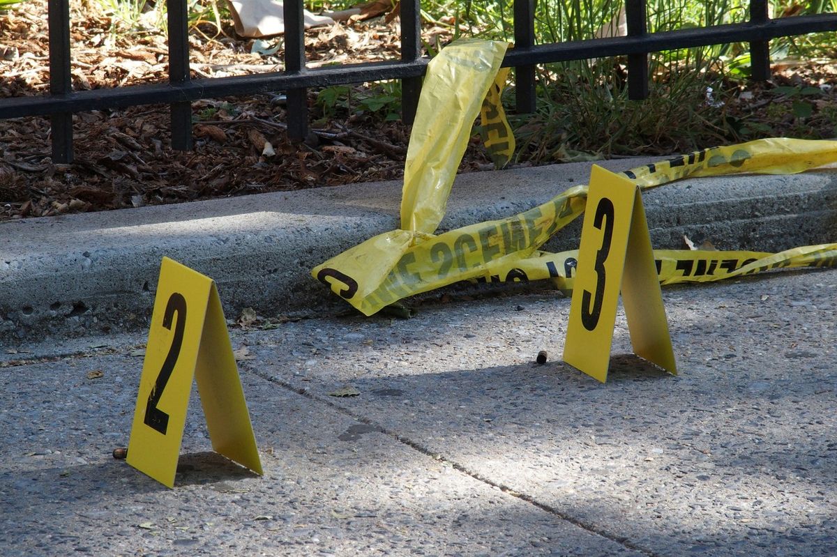 Masová střelba v Ohiu: Jeden mrtvý a 26 zraněných