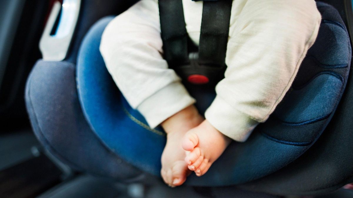 Un Français a laissé son fils de 16 mois dans sa voiture toute la journée.  Il est mort d’un coup de chaleur