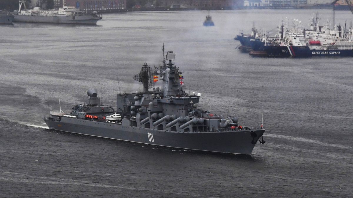 Rusko pořádá společně s Čínou a Íránem mohutné námořní cvičení