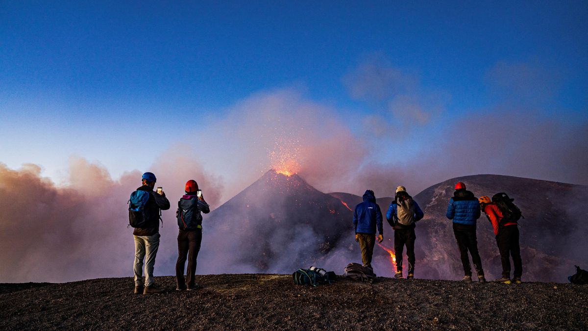 FOTO: Chrlící Etna předvedla ohnivou show