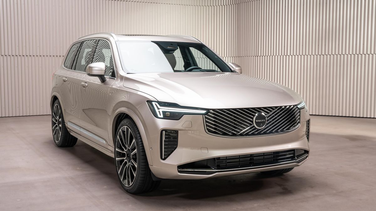 Volvo XC90 nakonec přijede ve třetí generaci, zřejmě jako plug-in hybrid