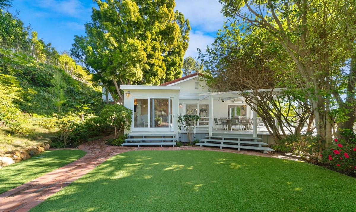 Dům stojí v kalifornském Malibu.