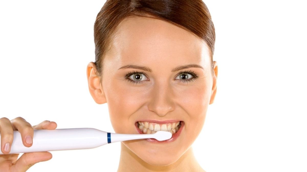 Pravidelné čištění zubů je tou nejlepší prevencí v péči o zuby a dásně.