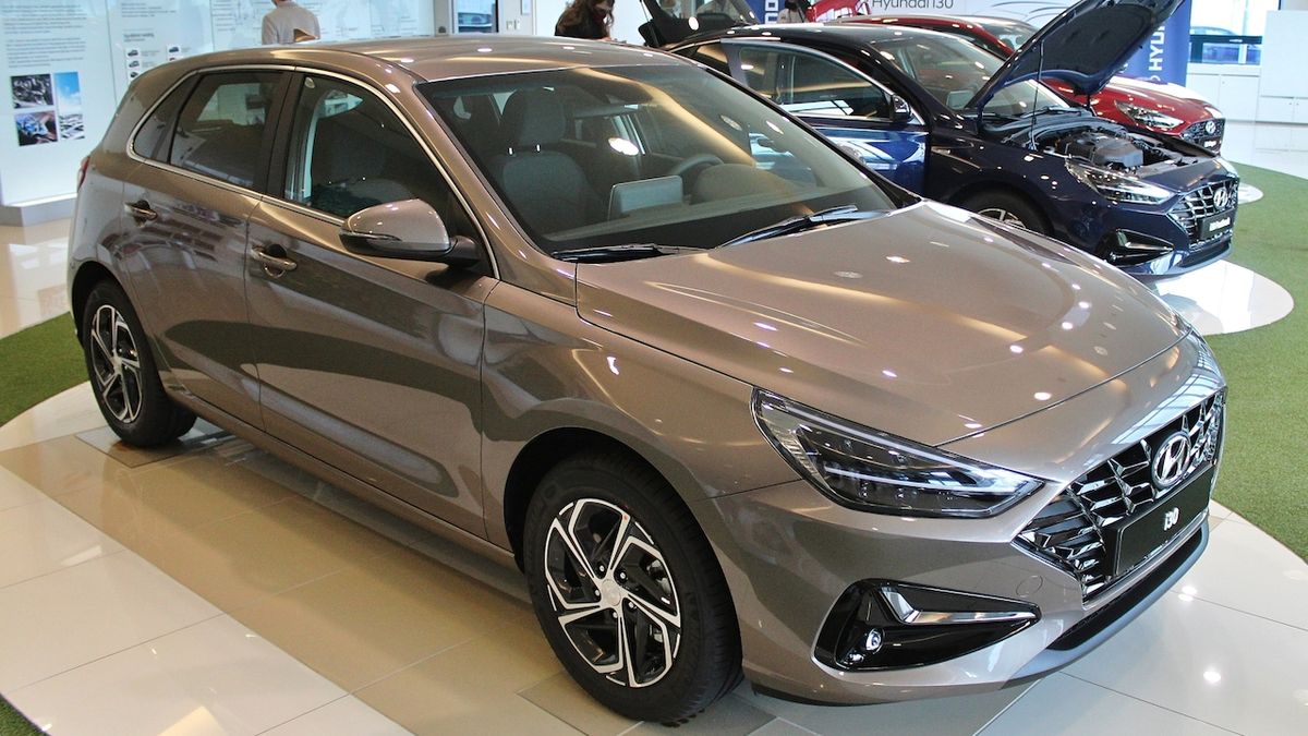 Prodej aut v Česku v lednu klesl o 23 procent