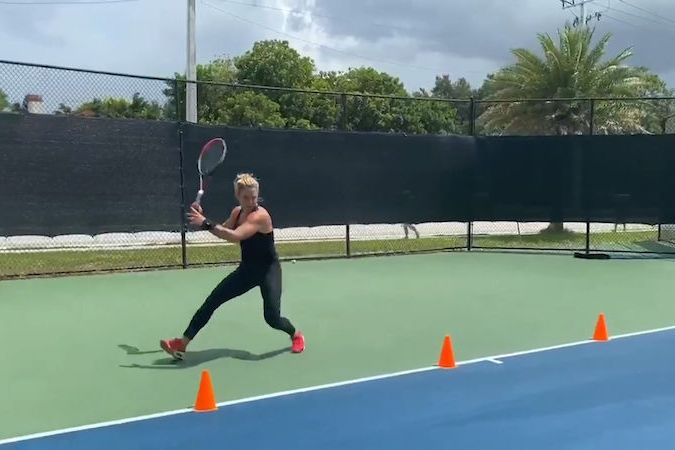 BEZ KOMENTÁŘE: Z bývalé narkomanky, která absolvovala 19krát odvykací kúru, se stala profesionální tenistka