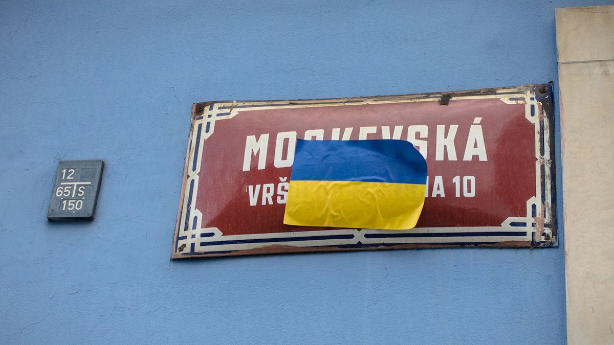 Praha přejmenuje část ulice u ruského velvyslanectví na Ukrajinských hrdinů