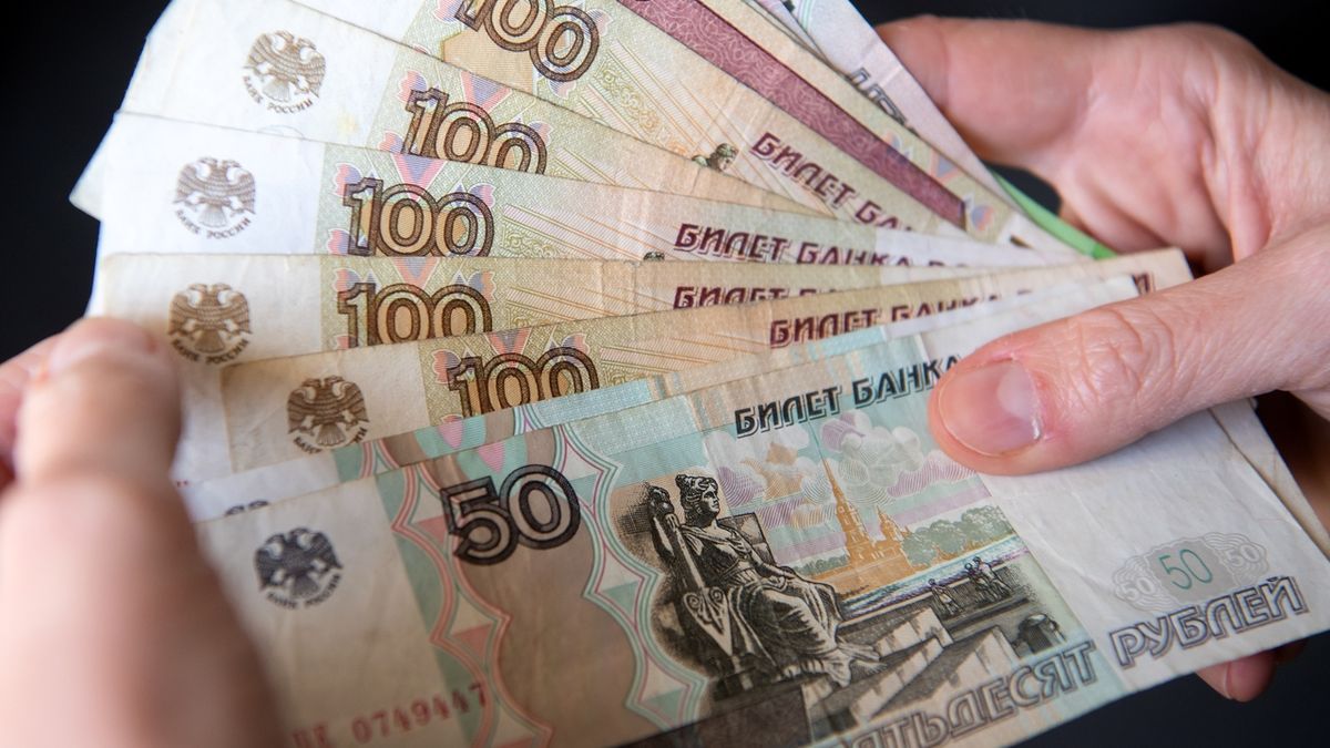 Ruská vláda chce nabídnout dluhopisy za 40 miliard rublů