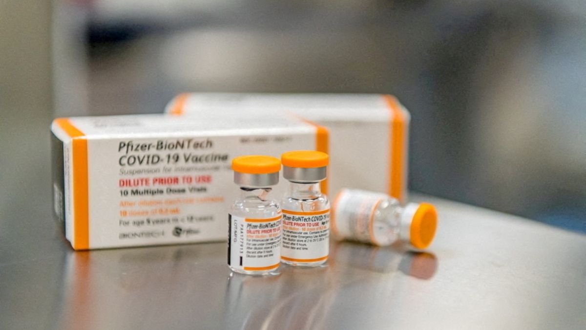 Vláda zvažuje nákup vakcín, v záloze jich má přitom miliony