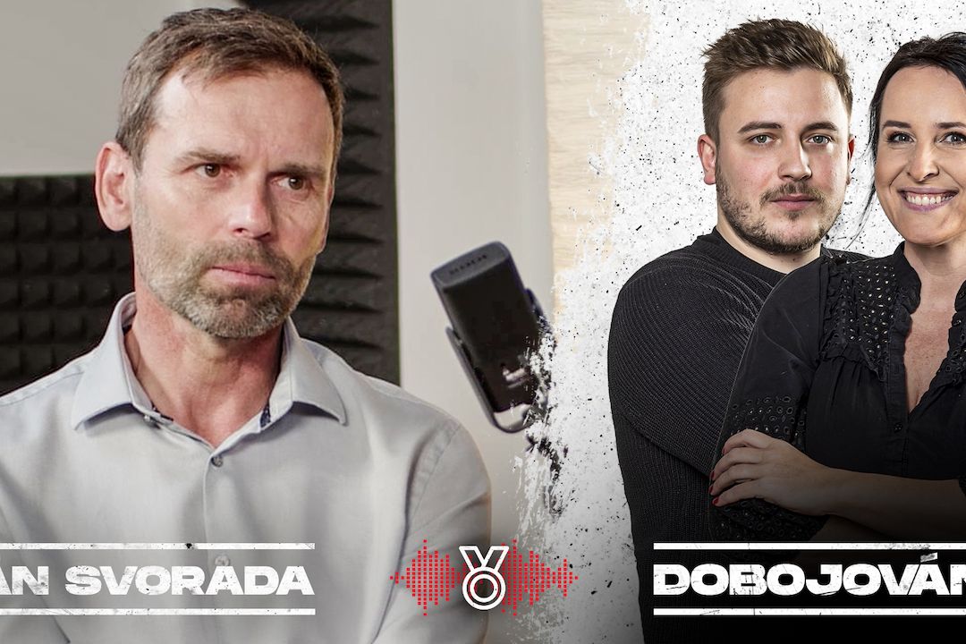 Hostem podcastu Dobojováno byl Ján Svorada. 