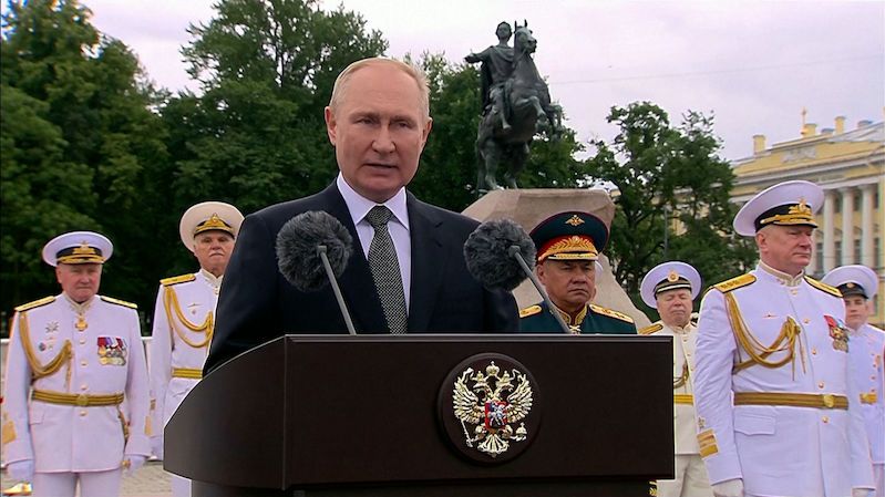Ruské námořnictvo dostane brzy nové hypersonické střely, oznámil Putin