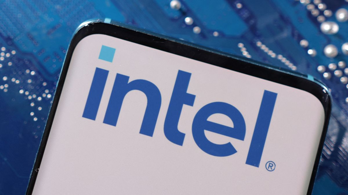 Intel chce od Berlína dalších pět miliard eur na závod na čipy