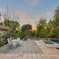 Herečka byla nadšenou zahradnicí.