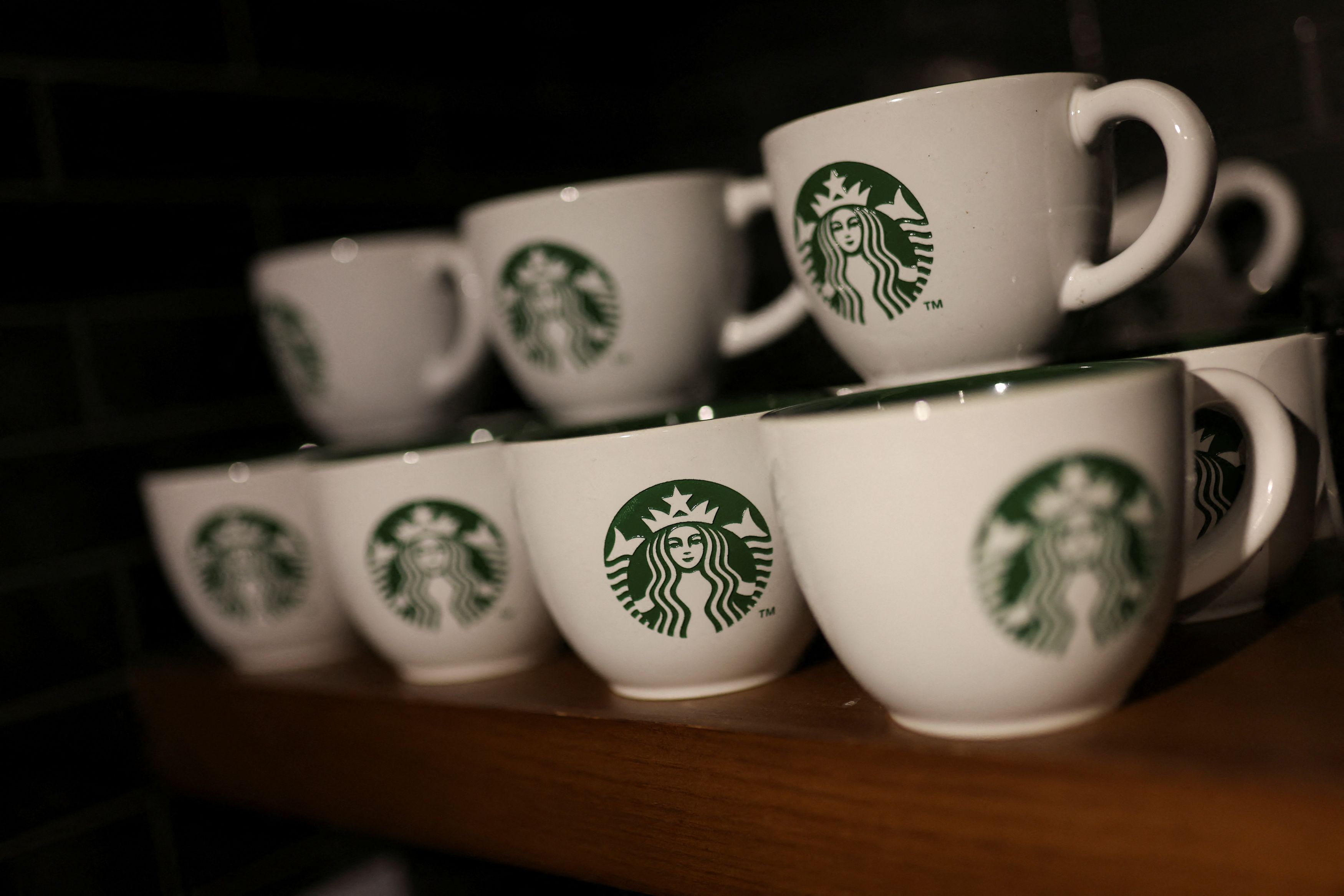 Starbucks zavře v Americe stovky kaváren