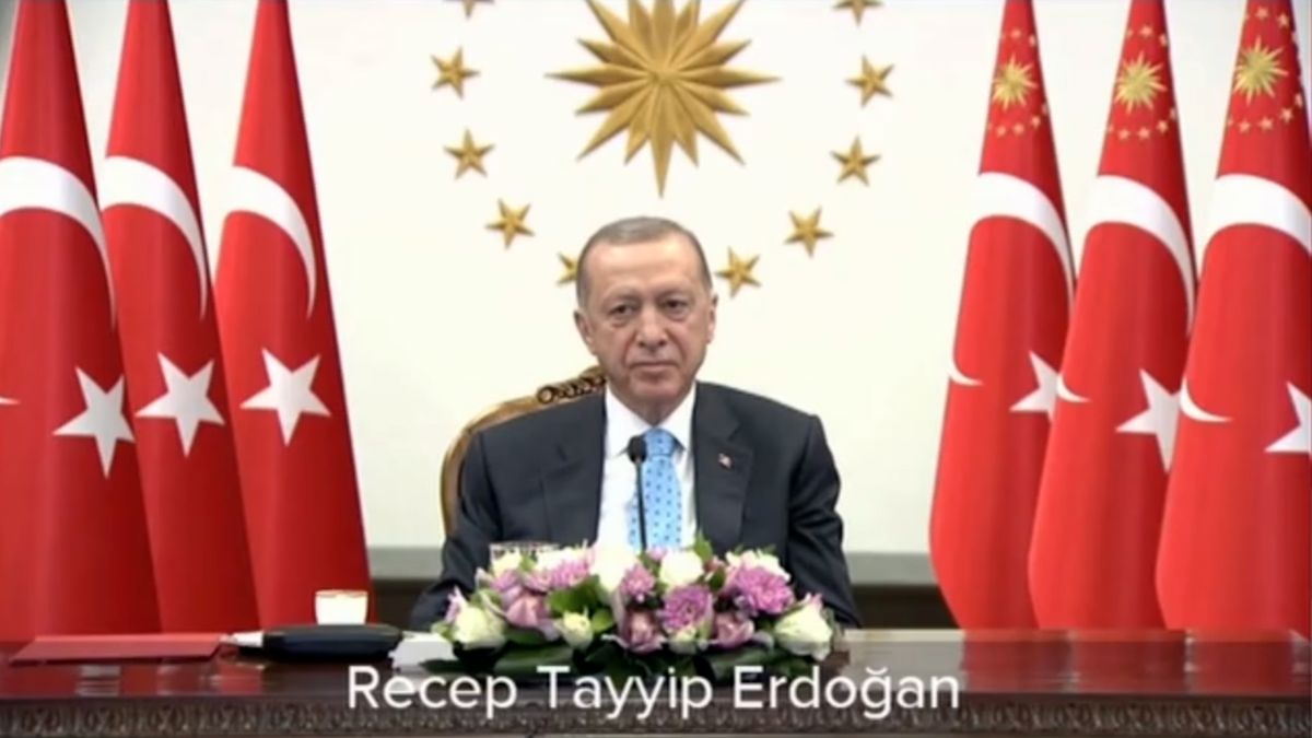 Infekce pominula, tvrdí ministr o Erdoganovi. Ten si volal s Putinem
