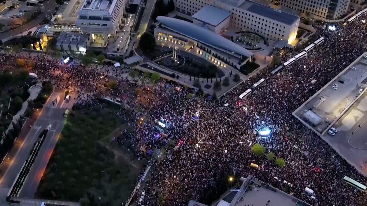 Na 200 tisíc lidí demonstruje v Jeruzalémě za justiční reformu