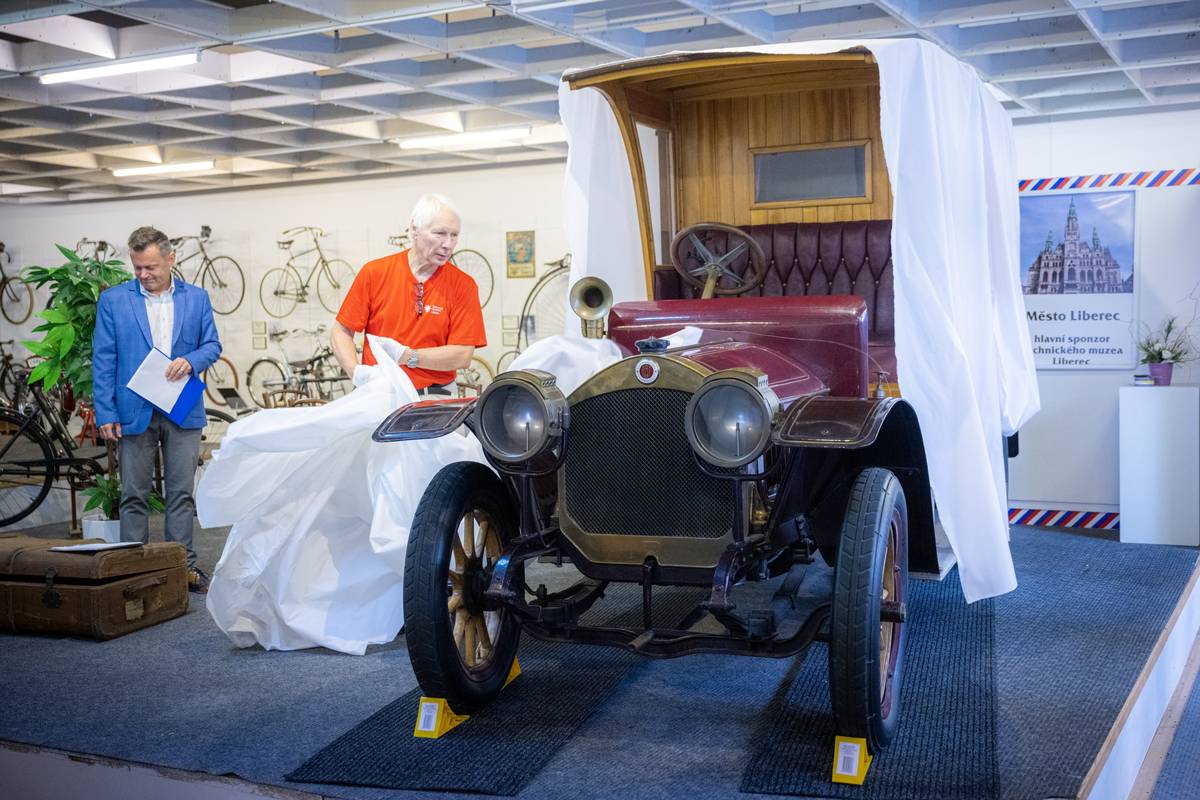 RAF 18/22 v Technickém muzeu v Liberci