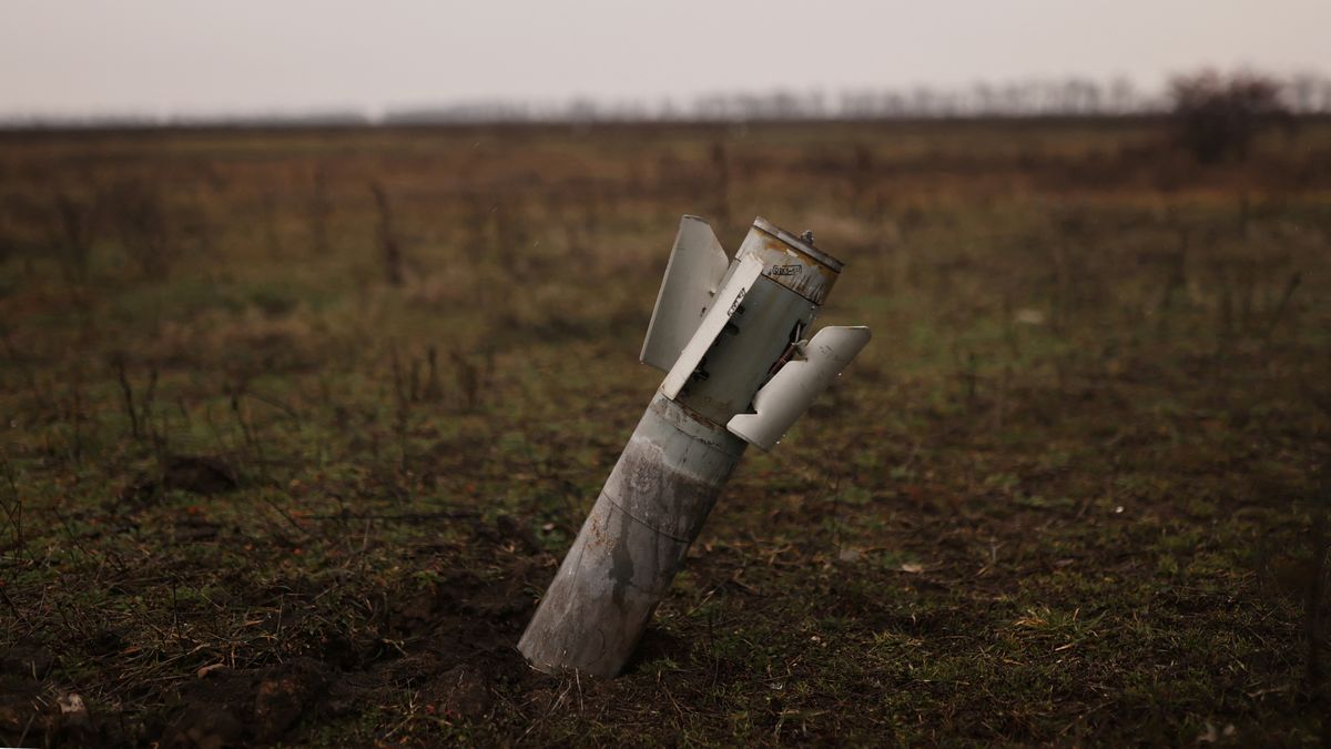 Ukrajinský postup brzdí i bujný plevel