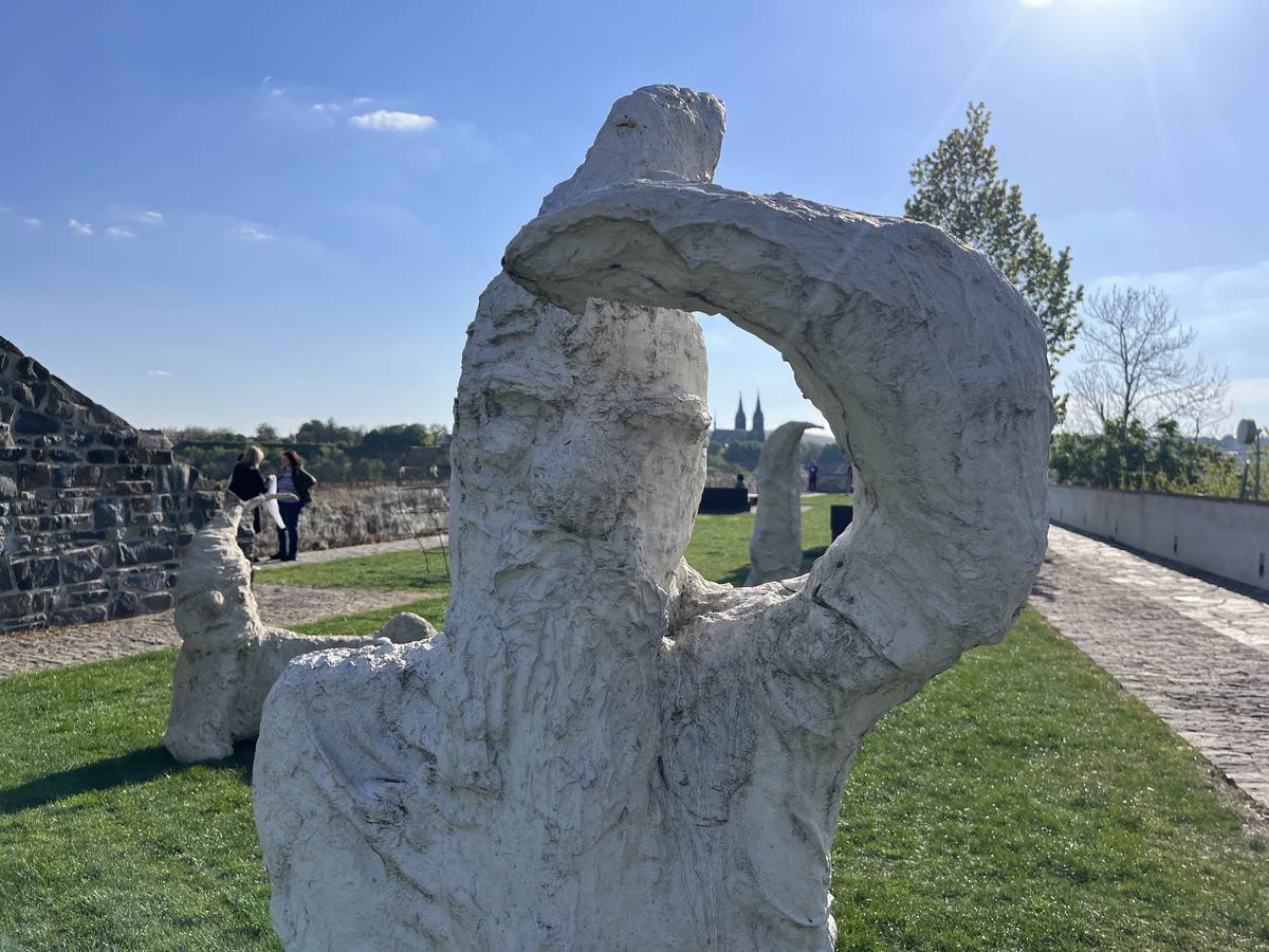 Trpaslíci od Kurta Gebauera v pražském Bastionu.