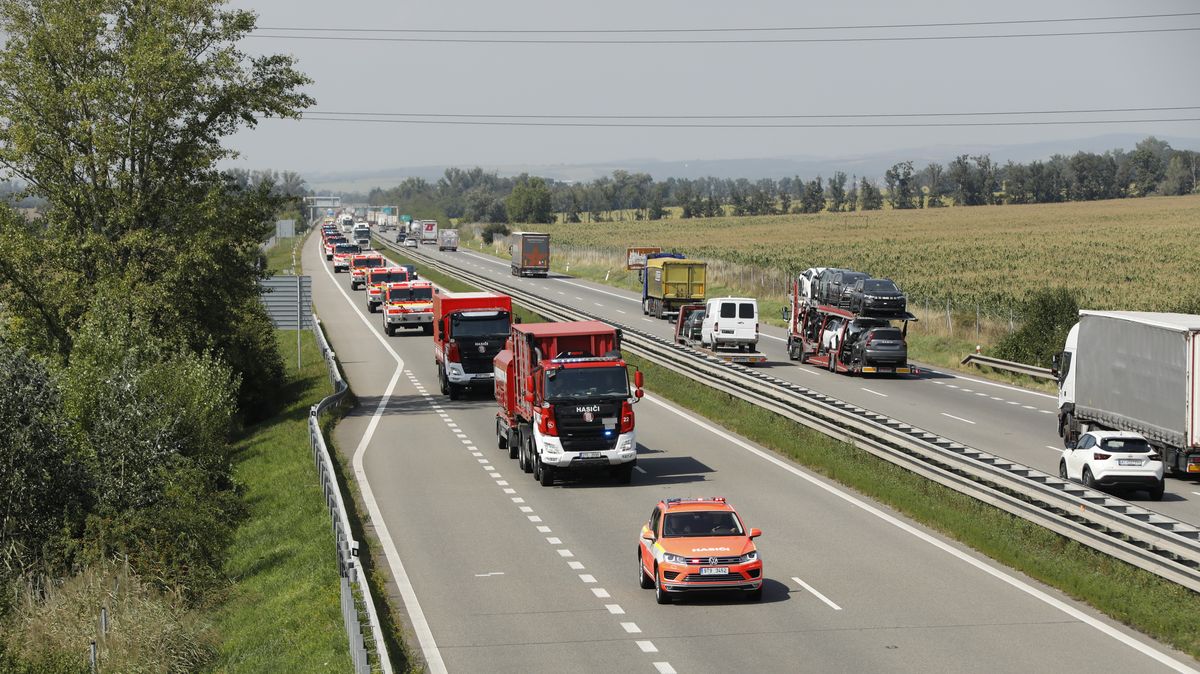 Hasiči vyrazili na pomoc do Řecka