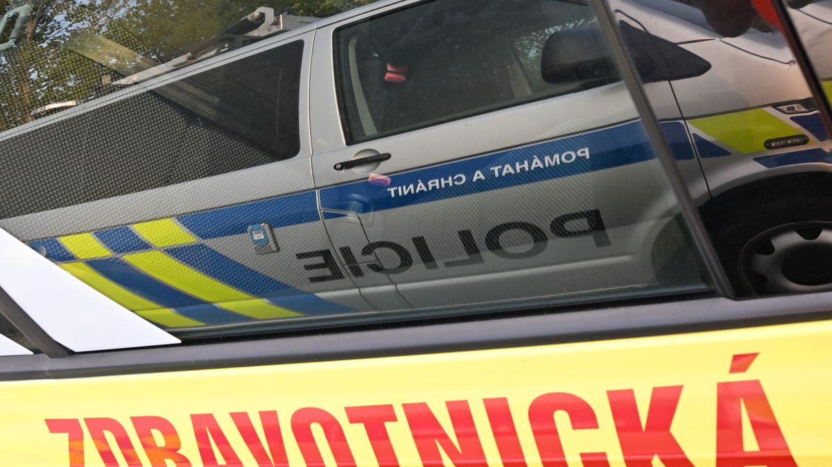 Noční čelní srážku u Moravské Třebové nepřežil jeden člověk