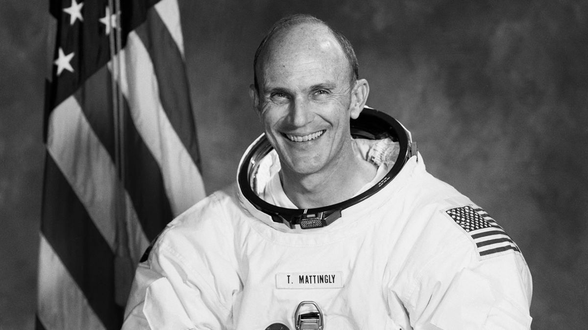 Zemřel americký astronaut Mattingly, který přispěl k záchraně Apolla 13