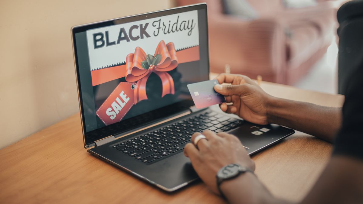 Zákazníci v USA utratili na Black Friday na internetu rekordní objem peněz