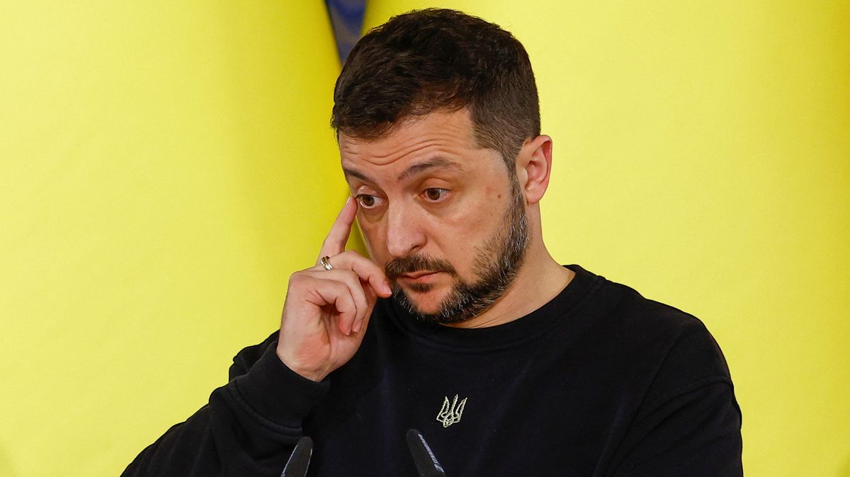 Protiofenziva nepřinesla očekávané výsledky. Bojujeme proti druhé nejlepší armádě na světě, připustil Zelenskyj