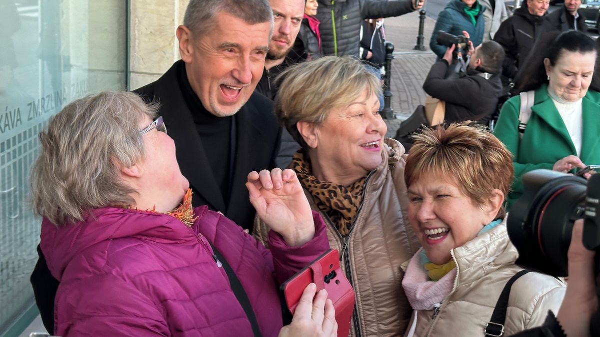 Korupčník, zločinec a fialový mimoň. Babiš si v zaslíbeném městě nebral servítky