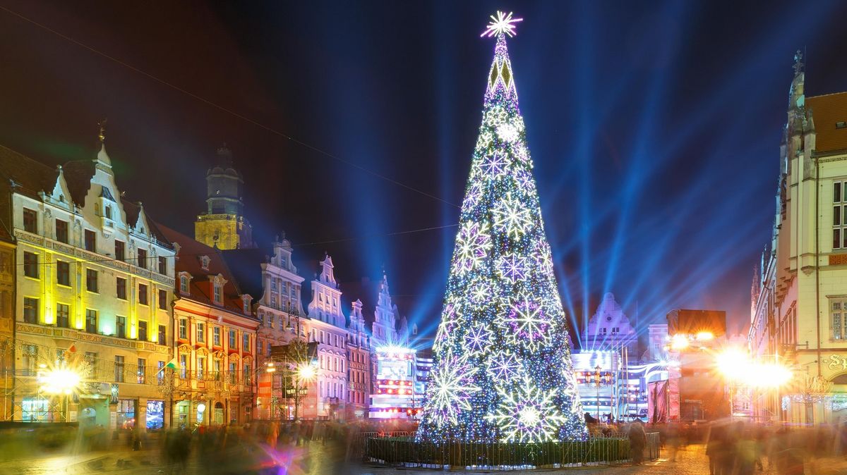 Nejkrásnější vánoční trhy v Evropě najdete i tam, kde byste je nečekali