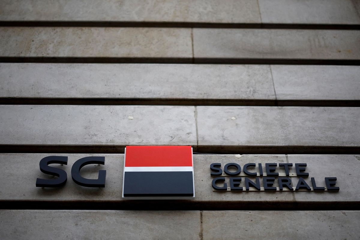 Komerční banka zvýšila čistý zisk, snížila ale počet zaměstnanců