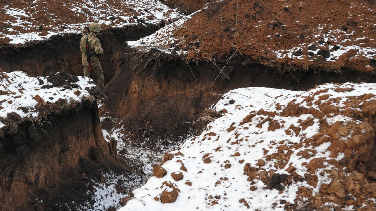 Rusové vedou rozsáhlé útoky v několika směrech v Luhanské a Charkovské oblasti