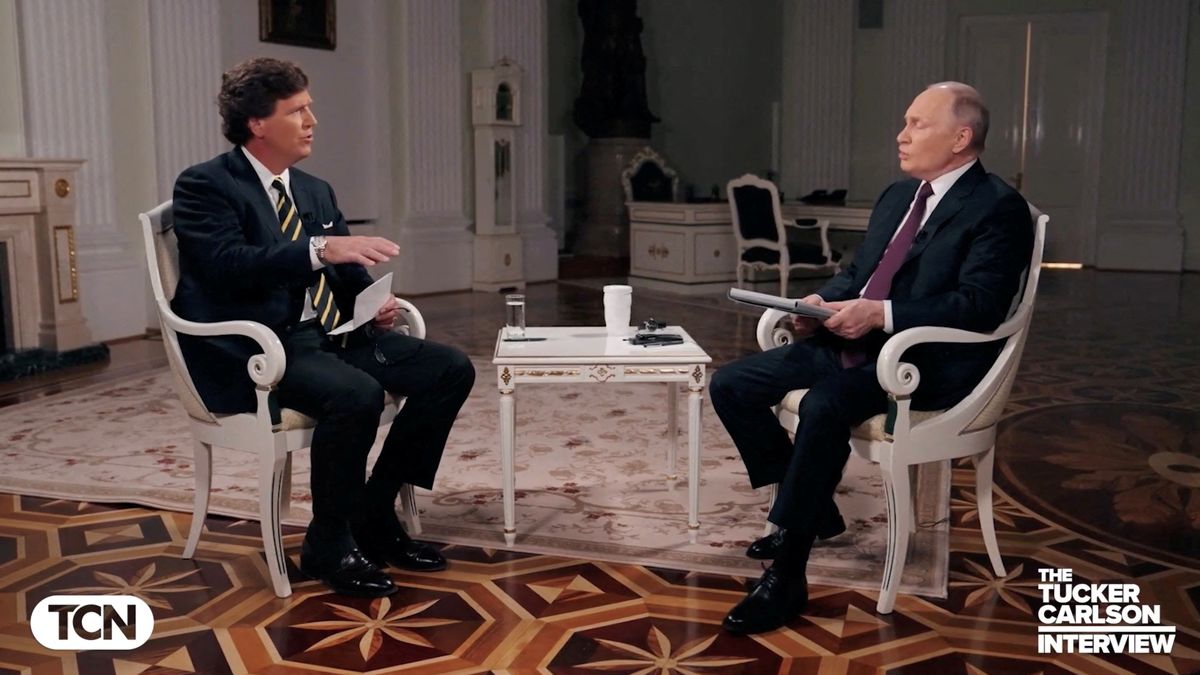 Rusko nemůže být na Ukrajině poraženo, řekl Putin americkému moderátorovi
