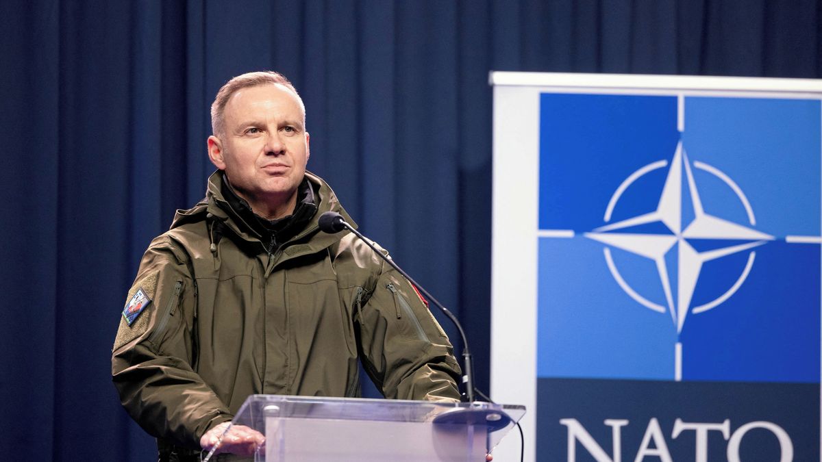 Na obranu povinně tři procenta, navrhuje zemím NATO Duda