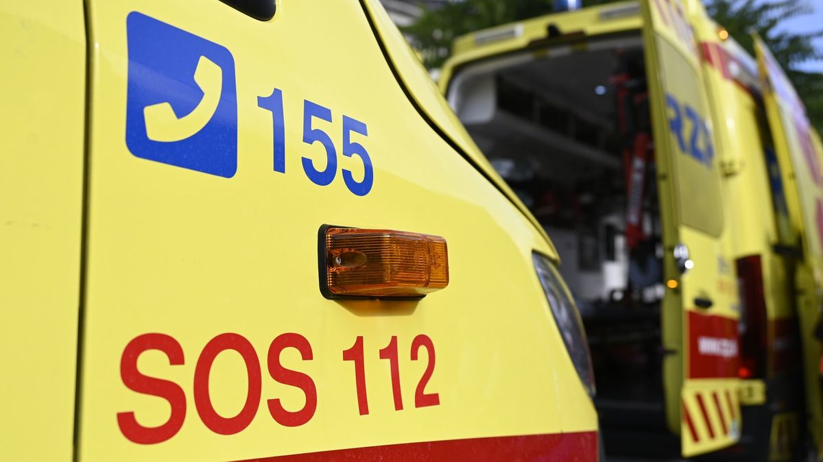 Na Slovensku se srazily dva vlaky, na místě jsou zranění