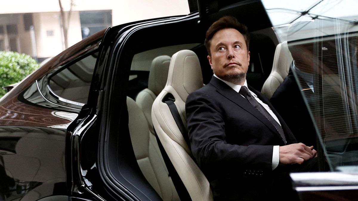 Tesla chce rekordní odměny pro Muska, aby se automobilce dál věnoval