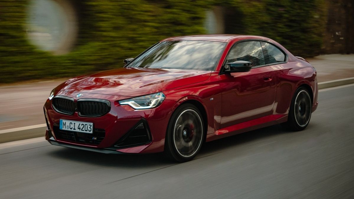 BMW řady 2 kupé prošlo drobnou modernizací, M2 nabídne vyšší výkon