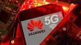 Tvrdé dopady sankcí, Huawei dál ztrácí