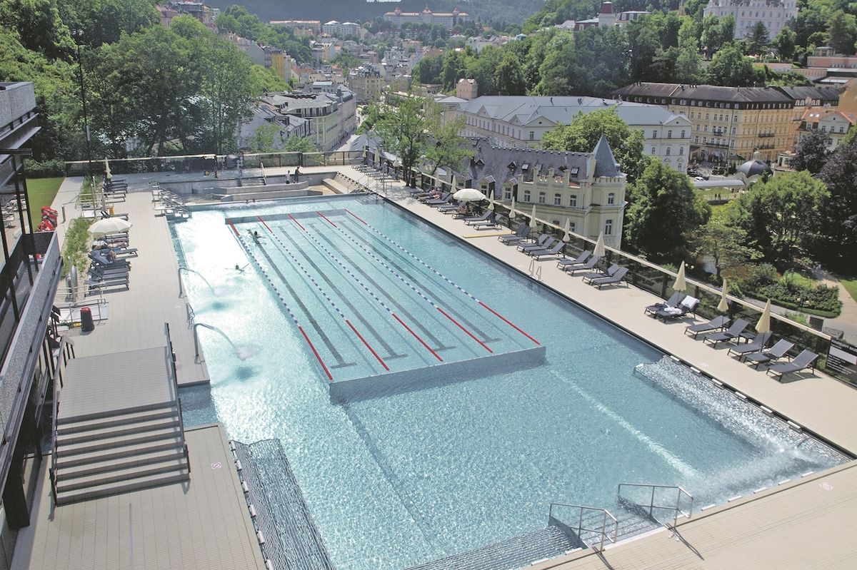 Bazénové centrum se saunami hotelu Thermal v Karlových Varech je před dokončením.