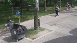Dívky na koloběžce srazily v Budějovicích cyklistku, hledá je policie