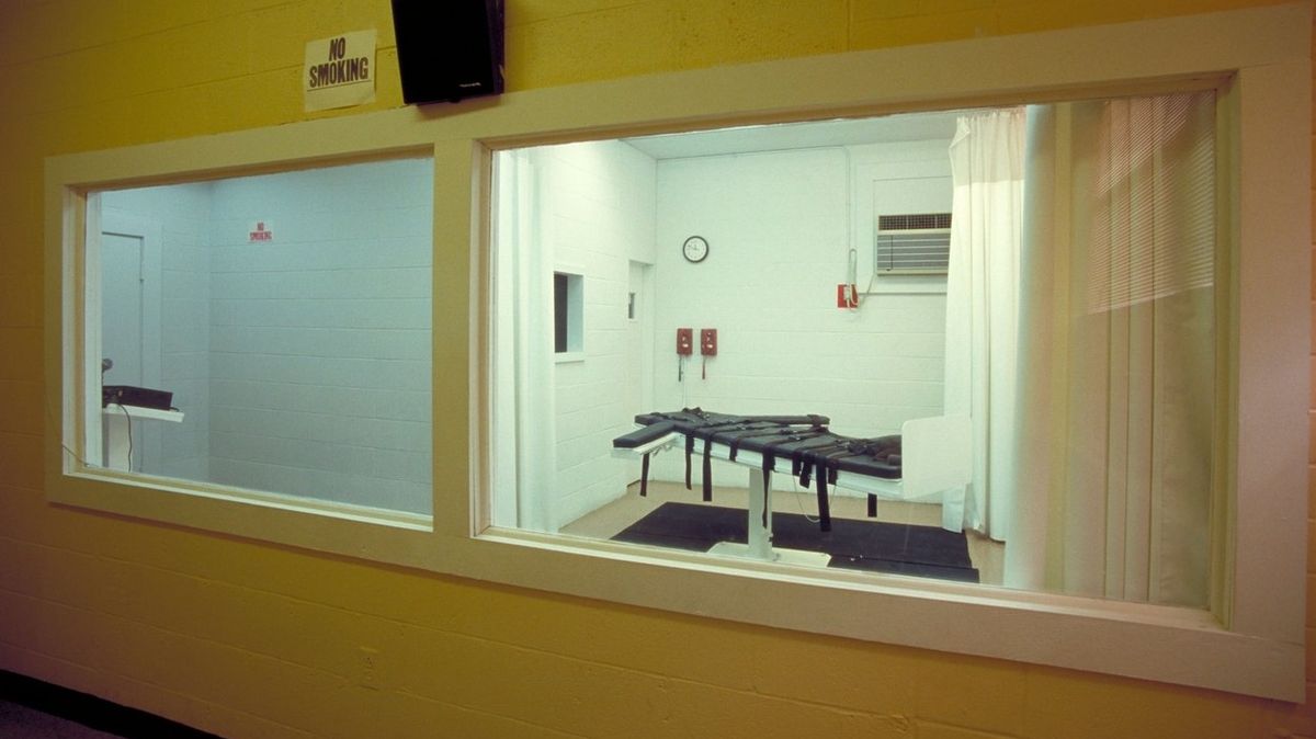 V Alabamě popravovali vězně přes tři hodiny
