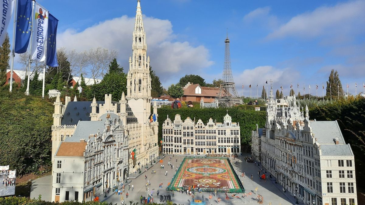 V bruselském parku miniatur projdete za pár hodin celou Evropu